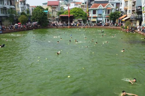 Khám phá lễ hội bắt vịt tại làng cổ trăm năm tuổi của Thủ đô