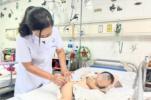 Nhiều trẻ chấn thương phức tạp do sự bất cẩn của người lớn