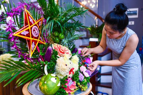 Dịch vụ làm mâm cỗ Trung thu 'cháy hàng'