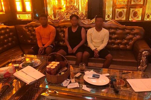 Bình Định: Liên tiếp phát hiện nhiều người sử dụng ma túy trong quán karaoke