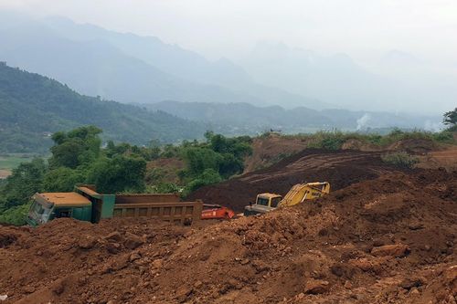 Kê biên loạt biệt thự, nhà đất liên quan đến vụ án 'rửa tiền' ở Lào Cai