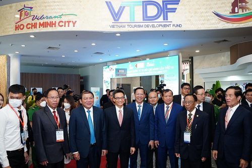 Tìm hướng đi trong du lịch kết hợp kinh doanh (MICE)