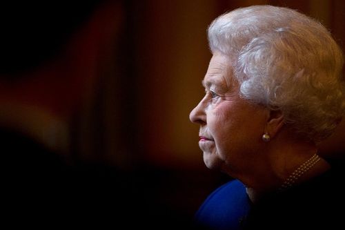 Nữ hoàng Elizabeth II cống hiến tới những giây phút cuối cùng