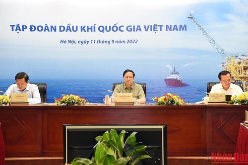 Thủ tướng Phạm Minh Chính làm việc với Tập đoàn Dầu khí quốc gia Việt Nam