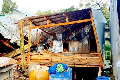An Giang: Mưa dông làm sập, tốc mái gần 30 căn nhà tại huyện Tịnh Biên