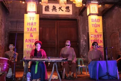 Hồi sinh nghệ thuật hát xẩm