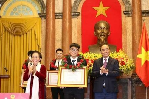 Chàng sinh viên Y khoa tài năng từng vinh dự nhận Huân chương Lao động hạng Nhì
