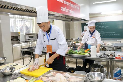 Thêm 800 tỷ cho đào tạo, đào tạo lại lao động
