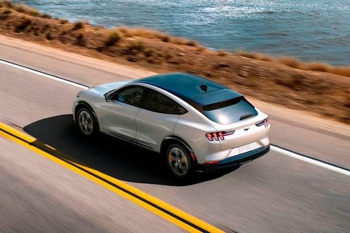 Ford đẩy mạnh phát triển công nghệ tự lái