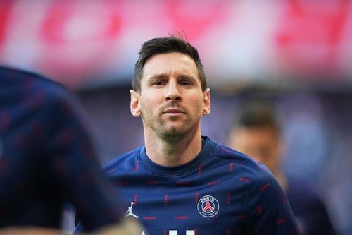 Messi để ngỏ tương lai ở PSG