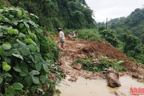 Mưa lớn làm ngập hỏng nhiều nhà dân ở Lào Cai