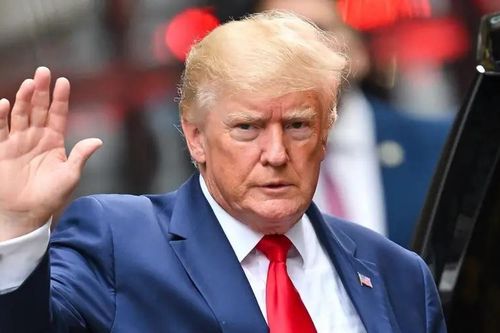 Độc quyền trên CNN: Sách mới tiết lộ ông Trump thề sẽ ở lại Nhà Trắng