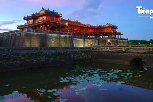Chiêm ngưỡng Huế - Miền di sản văn hóa của đất nước