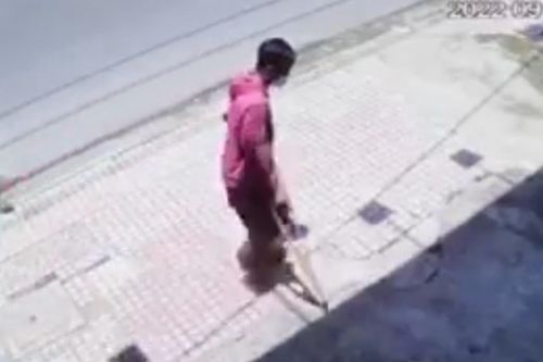 Người đàn ông chống nạng trộm xe ở Bình Dương
