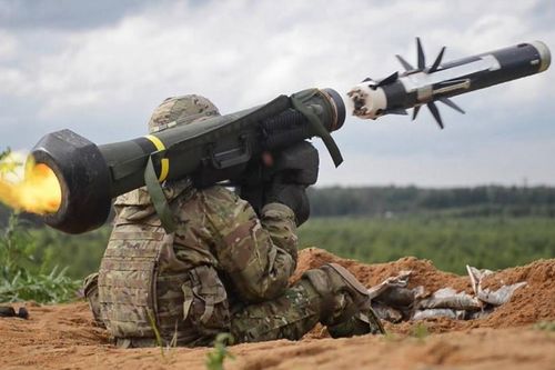 Nhận đơn đặt hàng mới, Mỹ sản xuất thêm tên lửa Javelin - 'khắc tinh' của xe tăng Nga T-90