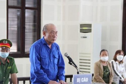 Trốn truy nã, vào chùa đi tu để 'sám hối'