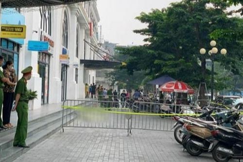 Trẻ 14 tuổi rơi từ tầng cao của tòa nhà B6 Giảng Võ, Hà Nội