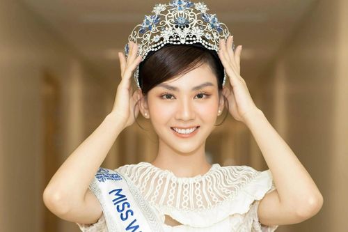 Tranh cãi quanh việc Hoa hậu Mai Phương bán vương miện