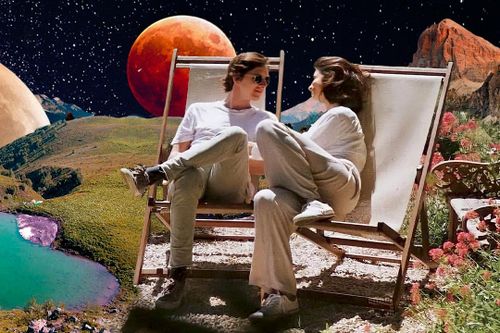 Quẹt trúng họ hàng, cấp trên, người yêu cũ trên ứng dụng hẹn hò