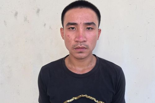 Người yêu tránh mặt, dùng roi điện bắt em gái dẫn đi tìm