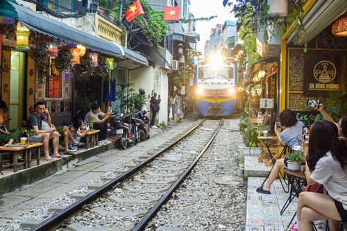 Đóng cửa phố cà phê đường tàu: 'Không đánh đổi sự an toàn với bất kỳ lợi ích kinh tế nào'