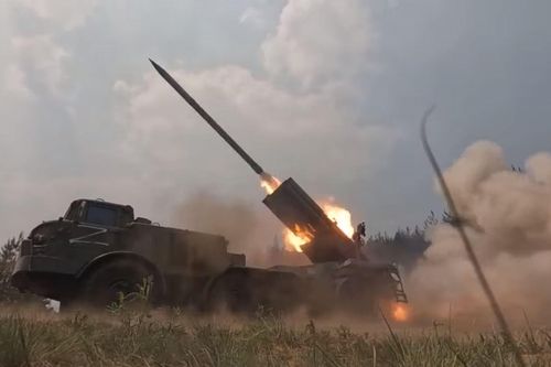 Quê nhà Tổng thống Ukraine hỗn loạn sau trận tập kích quy mô lớn của Nga