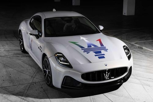 Maserati GranTurismo lộ diện trước ngày ra mắt