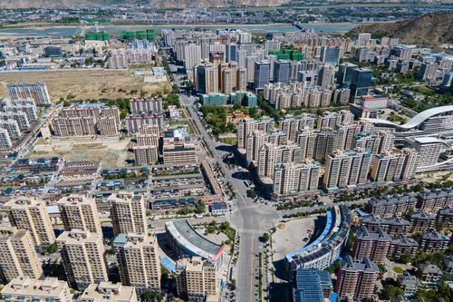 Dân Lhasa chật vật vì thiếu thức ăn giữa phong tỏa