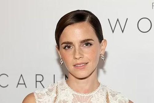 Emma Watson lộ da lão hóa