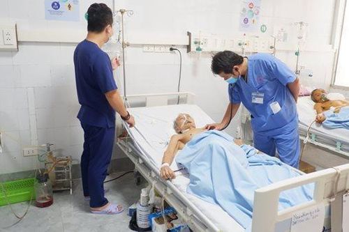 Kịp thời cứu sống cụ ông bị vỡ phình động mạch chủ