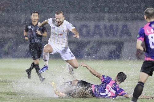 V-League 2022: Cuộc rượt đuổi kịch tính