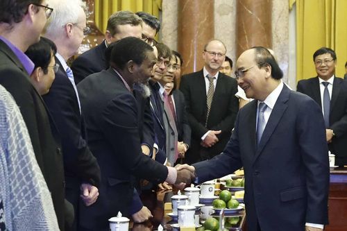 Chủ tịch nước tiếp các nhà khoa học quốc tế sang Việt Nam dự hội thảo