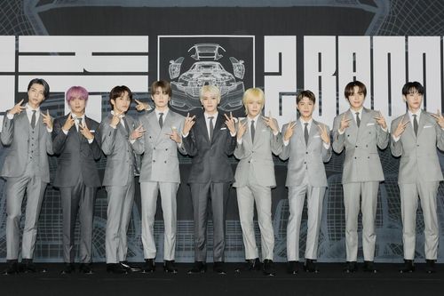 NCT 127 nói gì trước thông tin ông Lee Sooman sẽ hết hợp đồng với SM Entertainment?