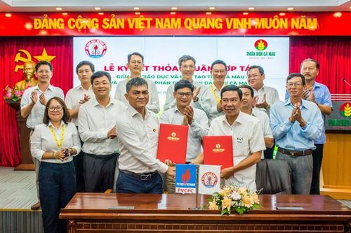 PVCFC góp phần phát triển giáo dục tại Cà Mau