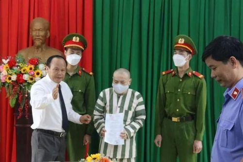 Công bố quyết định ân giảm án cho tử tù Đặng Văn Hiến