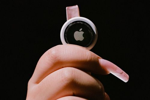 Nỗi ám ảnh bị AirTag theo dõi