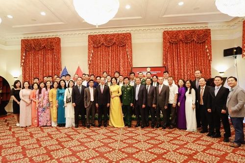 Chiêu đãi kỷ niệm 77 năm Quốc khánh Việt Nam tại Mỹ đón nhiều khách quý