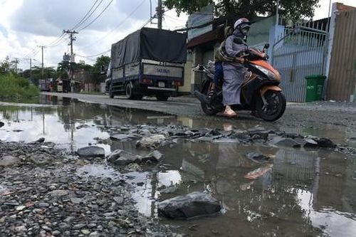Những tuyến đường 'đau khổ' ở TPHCM