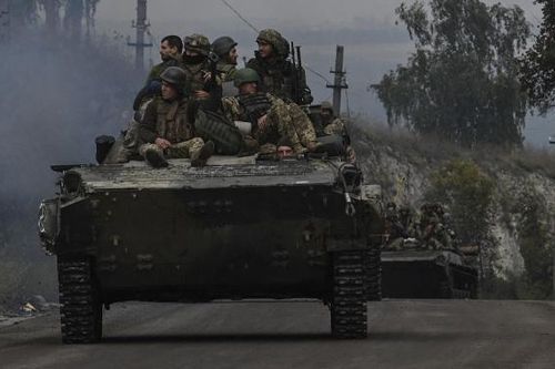 Tình hình Ukraine: Mỹ cảnh báo Nga về việc sử dụng vũ khí hạt nhân, Tổng thống Zelensky khẳng định sẽ giành lại Crimea
