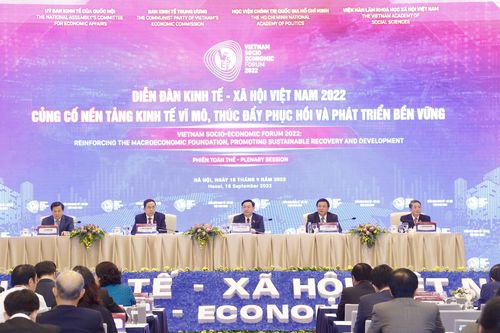Phiên toàn thể Diễn đàn Kinh tế-Xã hội Việt Nam 2022