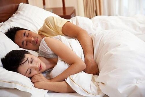 6 dấu hiệu của một người chồng yêu vợ