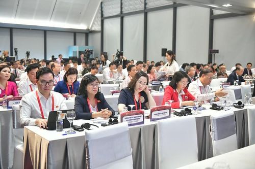 Ưu tiên cải cách thể chế để phục hồi phát triển kinh tế- xã hội