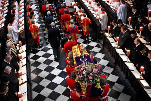 Thế giới tiễn đưa nữ hoàng Elizabeth II trong hành trình cuối cùng