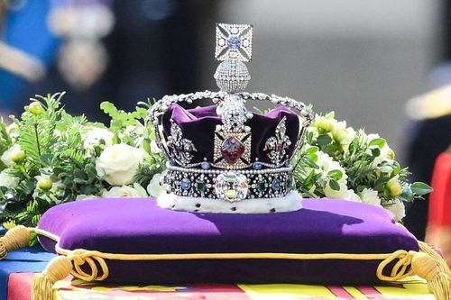 Hành trình cuối cùng của cố Nữ hoàng Anh Elizabeth II từ Balmoral đến London