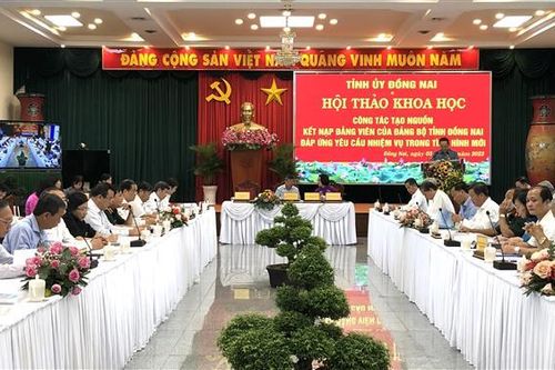 Đồng Nai: Xem xét khuyết điểm và thi hành kỷ luật đảng viên vi phạm