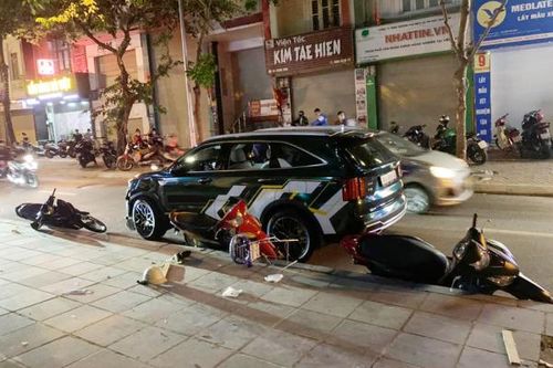 Truy tìm tài xế ô tô BKS: 88A- 415.12 chạy ngược chiều làm 3 người nhập viện
