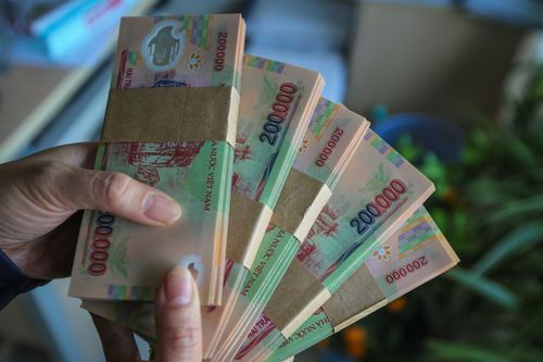 Bắt quả tang một nhà báo nhận 200 triệu đồng để gỡ tin
