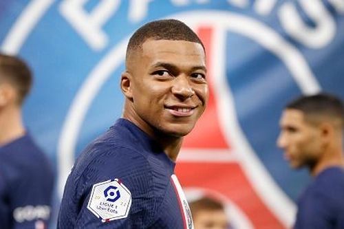 Mbappe gây rối trên tuyển Pháp