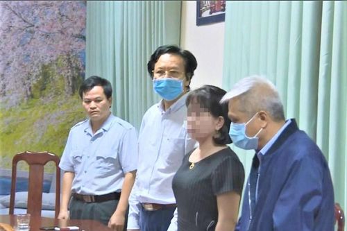Nguyên Giám đốc Sở Y tế Đắk Lắk cùng 15 thuộc cấp hầu tòa vì sai phạm đấu thầu thuốc