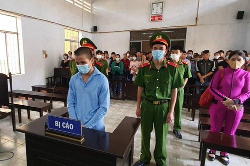 Nam thanh niên lĩnh án 7 năm tù vì mâu thuẫn tiếng nẹt pô